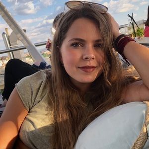 Meet your Posher, Bella